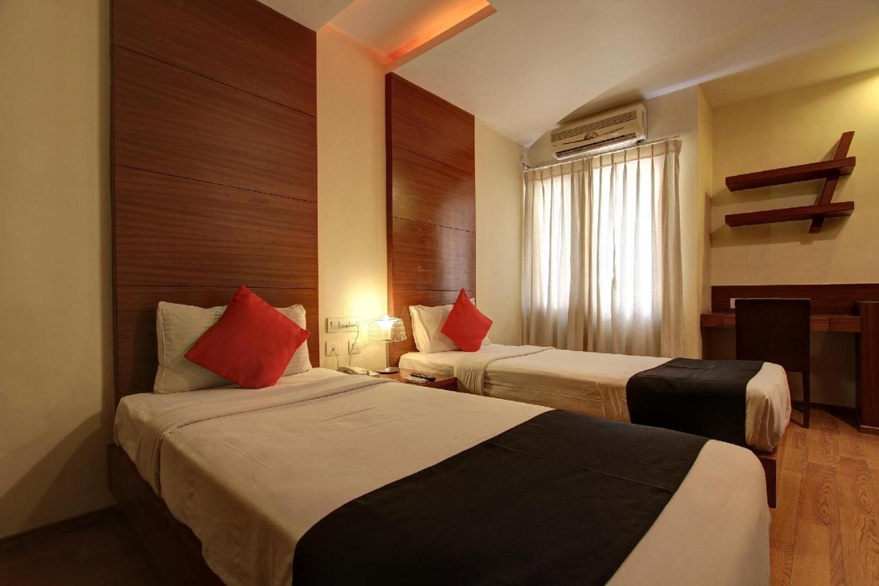 Amaran Hotels Madurai Exterior foto